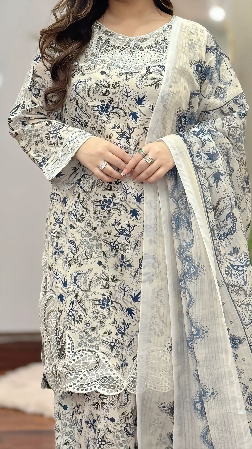 3 Piece - Farshi Shalwar Suite