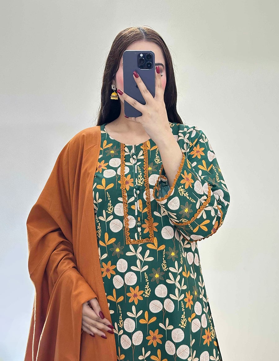 3 Piece - Printed Khaddar Dress